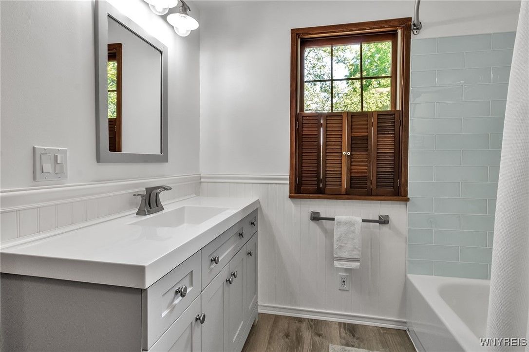 Bathroom, Interior, Wood Texture Flooring