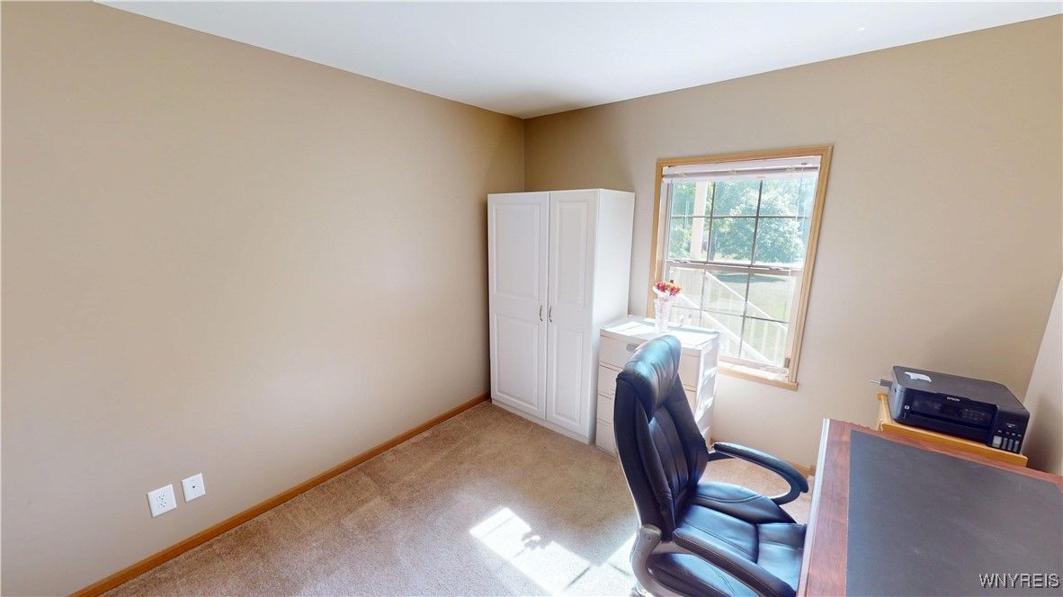 Home Office, Interior