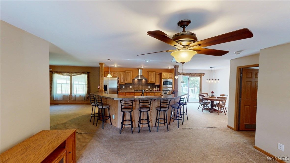 Dining room, Interior, Kitchen, Pendant Lights, Recessed Lighting, Stainless Steel Appliances