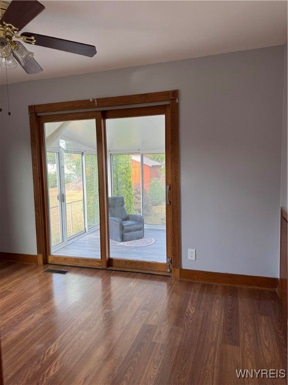 Empty room, Interior, Wood Texture Flooring