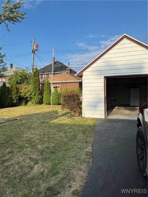 Backyard, Detached Garage, Exterior