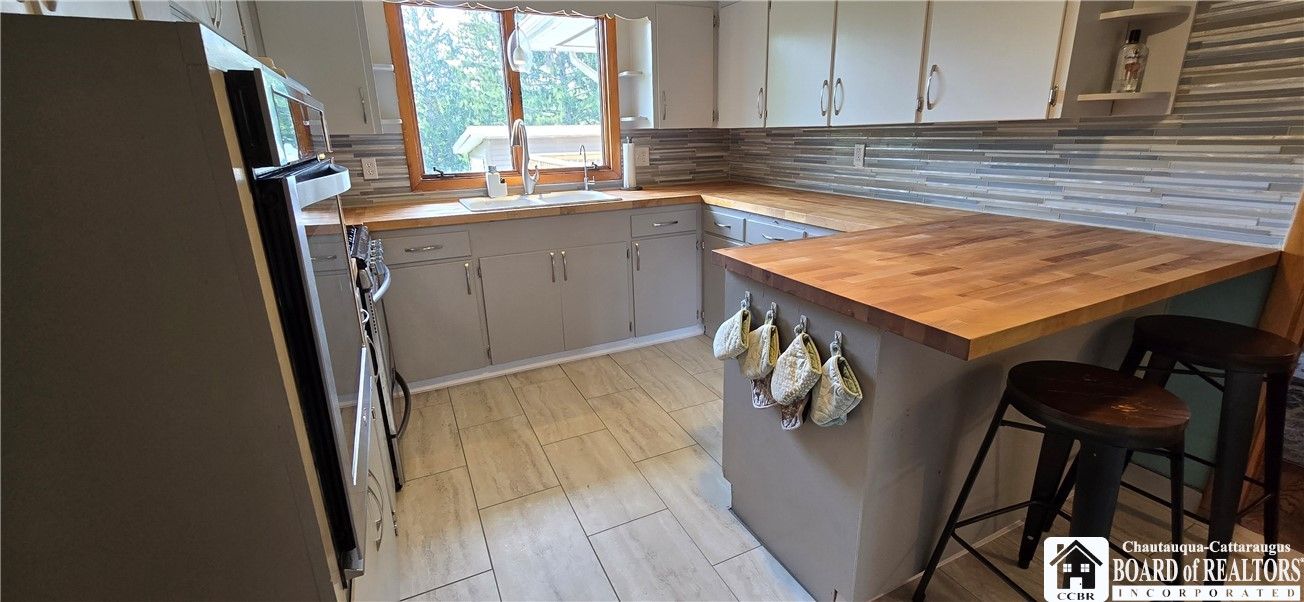 Interior, Kitchen, Wood Texture Flooring