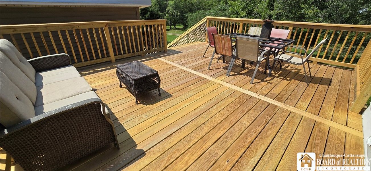 Exterior, Wood Texture Flooring