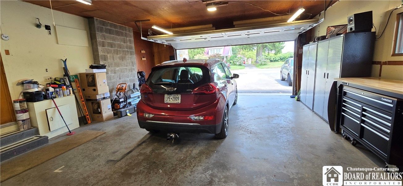 Garage, Interior, Stone Walls