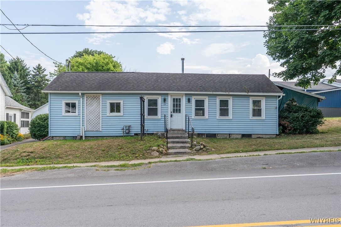 Exterior, Facade, Cape Cod