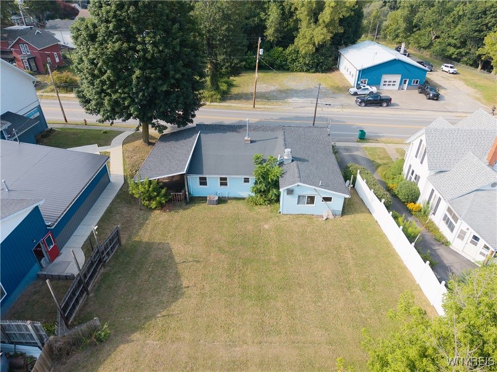 Exterior, Drone