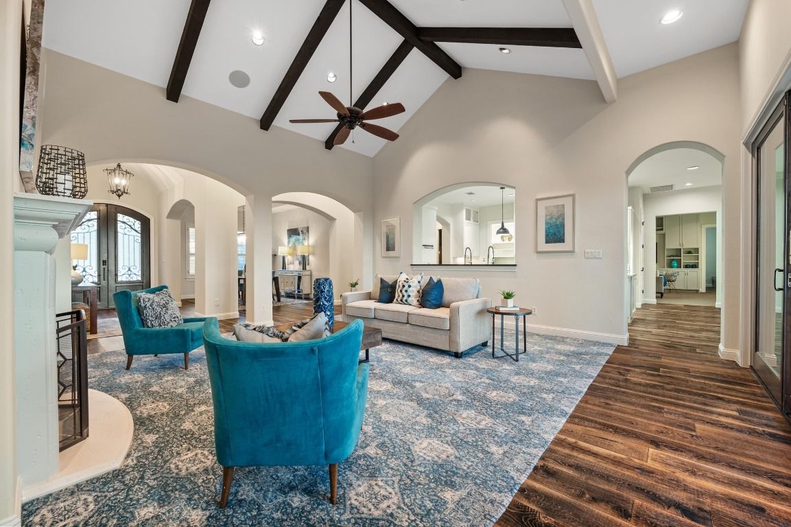 Interior, Living room, Recessed Lighting, Wooden Beams, Wood Texture Flooring