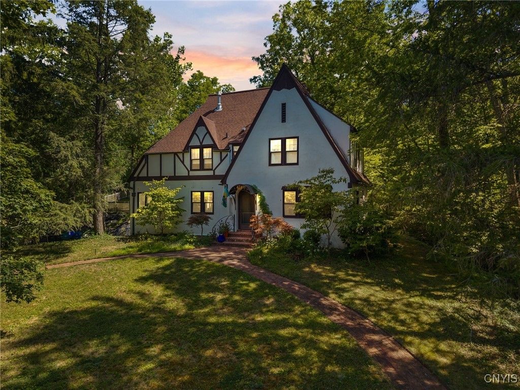 Backyard, Exterior, Facade, Tudor Revival