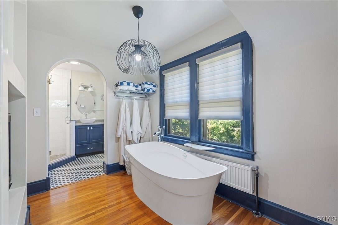 Bathroom, Free Standing Baths, Interior, Pendant Lights, Wood Texture Flooring
