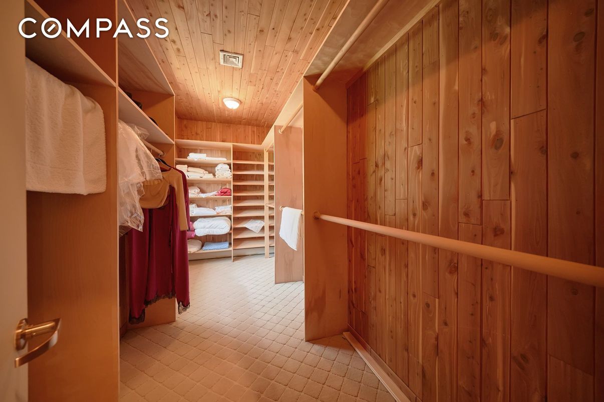 Interior, Walk-in Closets, Wooden Ceilings, Wooden Walls