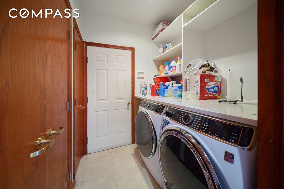 Interior, Recessed Lighting, Washer