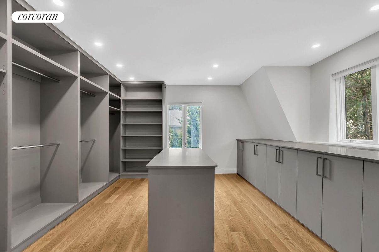 Interior, Recessed Lighting, Walk-in Closets, Wood Texture Flooring