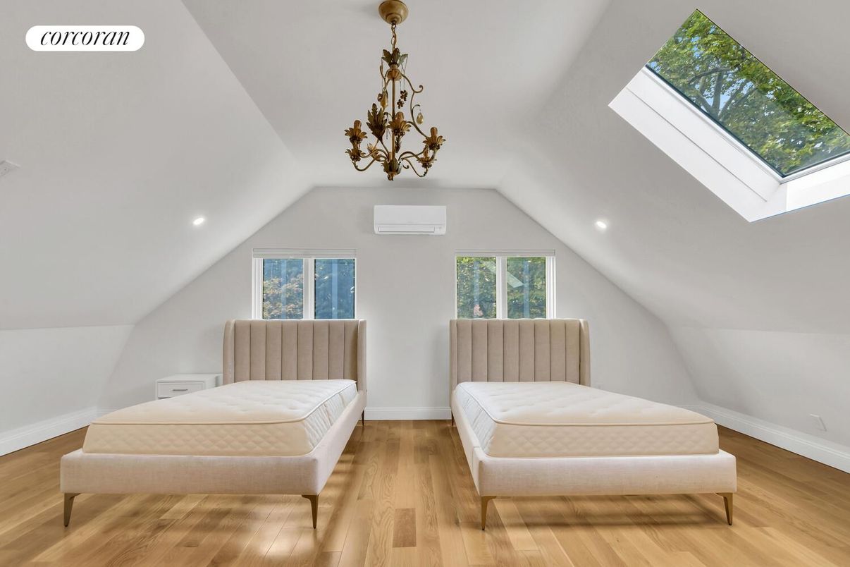 Chandelier, Interior, Recessed Lighting, Wood Texture Flooring