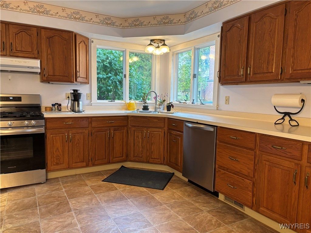 Interior, Kitchen, Stainless Steel Appliances