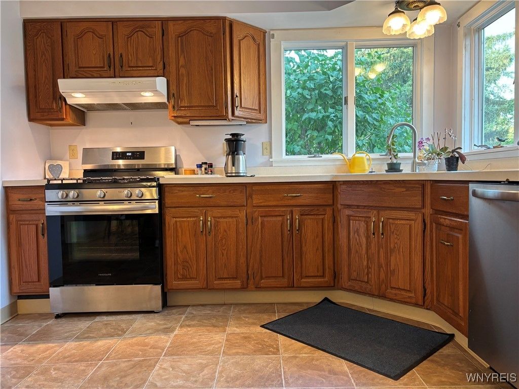 Interior, Kitchen, Stainless Steel Appliances