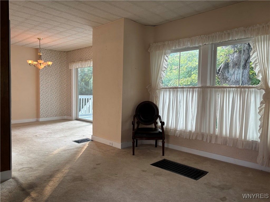 Chandelier, Empty room, Interior