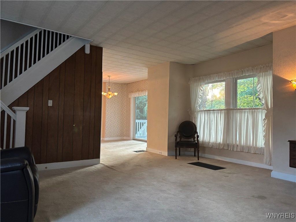 Chandelier, Empty room, Interior