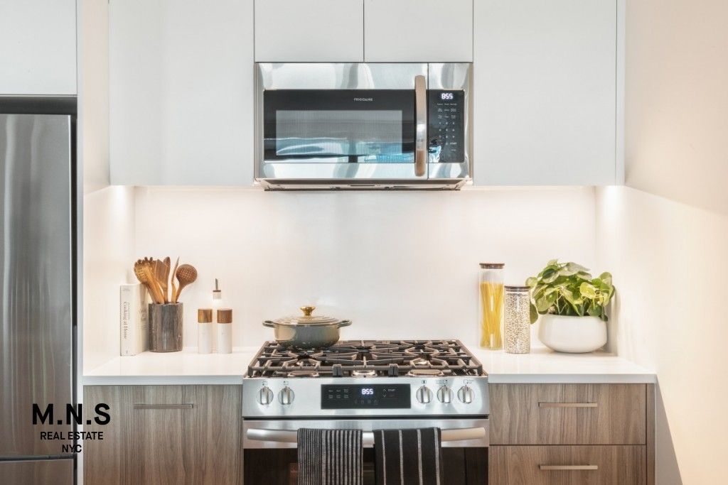 Interior, Kitchen, Stainless Steel Appliances