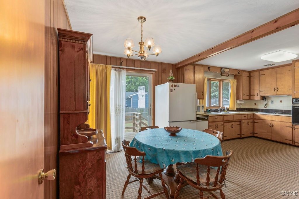 Chandelier, Dining room, Interior, Kitchen