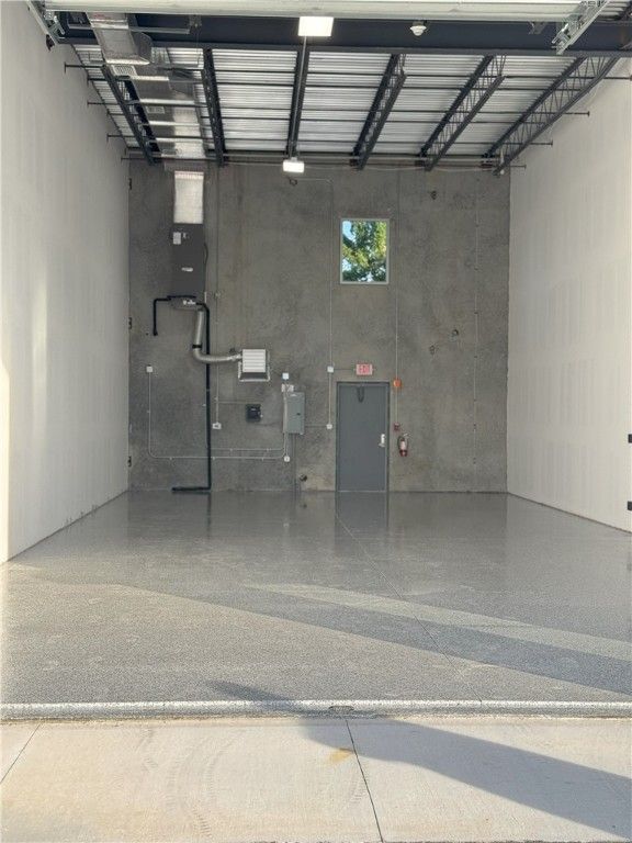 Garage, Interior