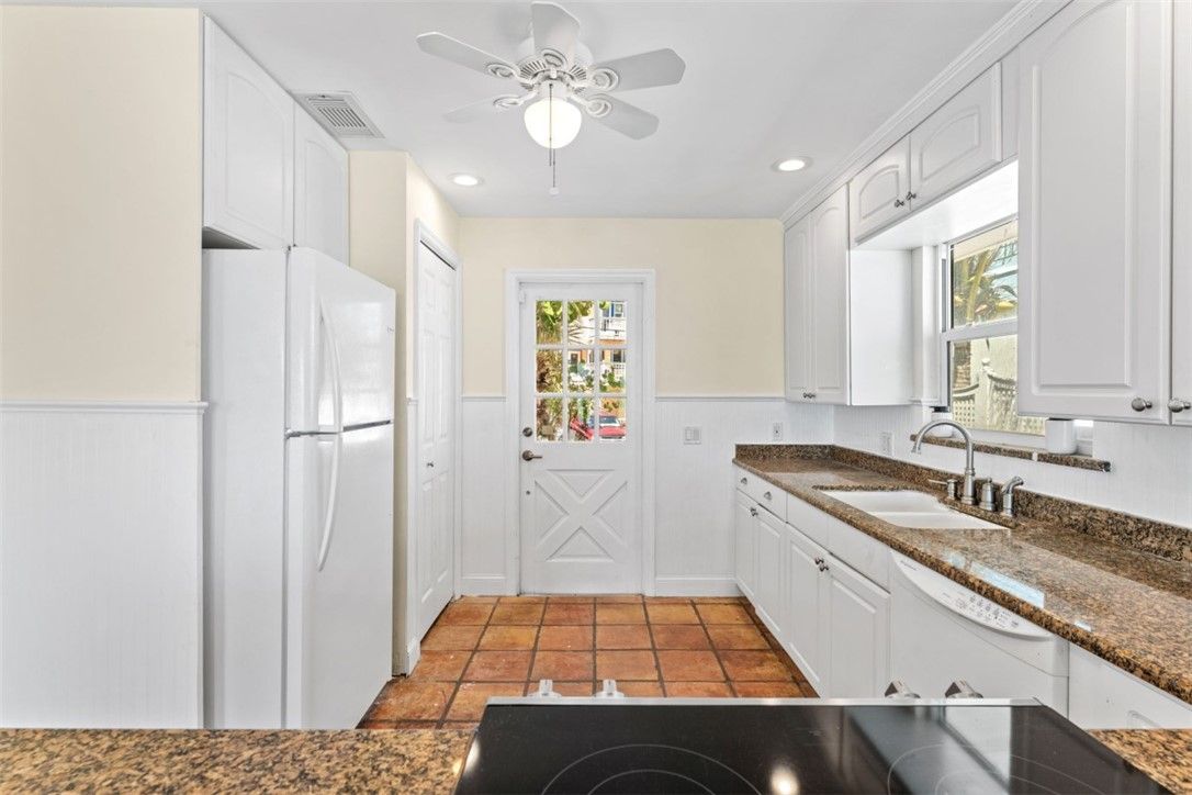 Interior, Kitchen, Recessed Lighting