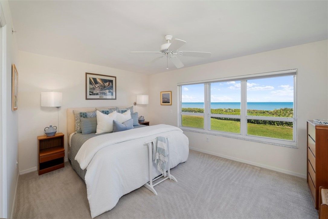 Bedroom, Interior, Water