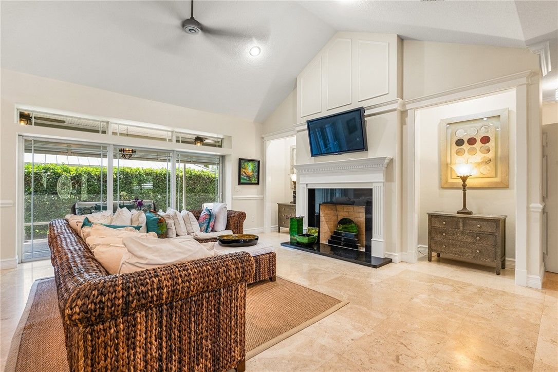 Fireplace, Interior, Living room, Recessed Lighting