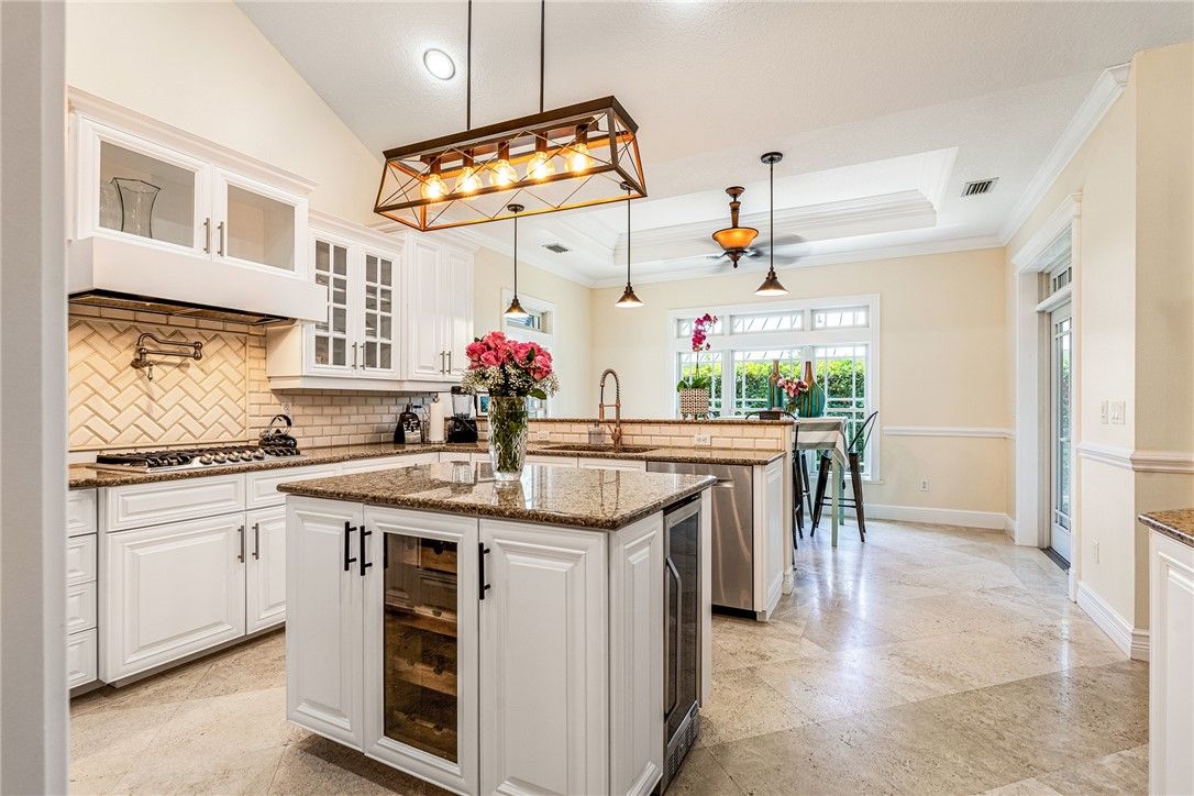 Interior, Kitchen, Pendant Lights, Recessed Lighting