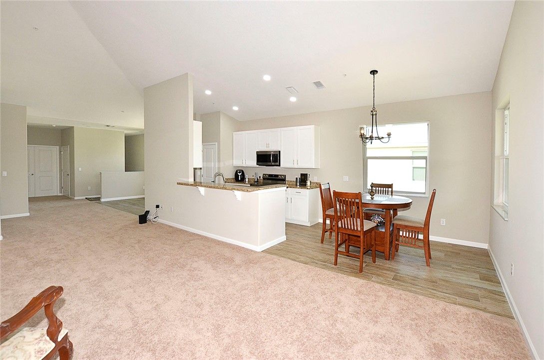 Chandelier, Dining room, Interior, Kitchen, Recessed Lighting, Wood Texture Flooring
