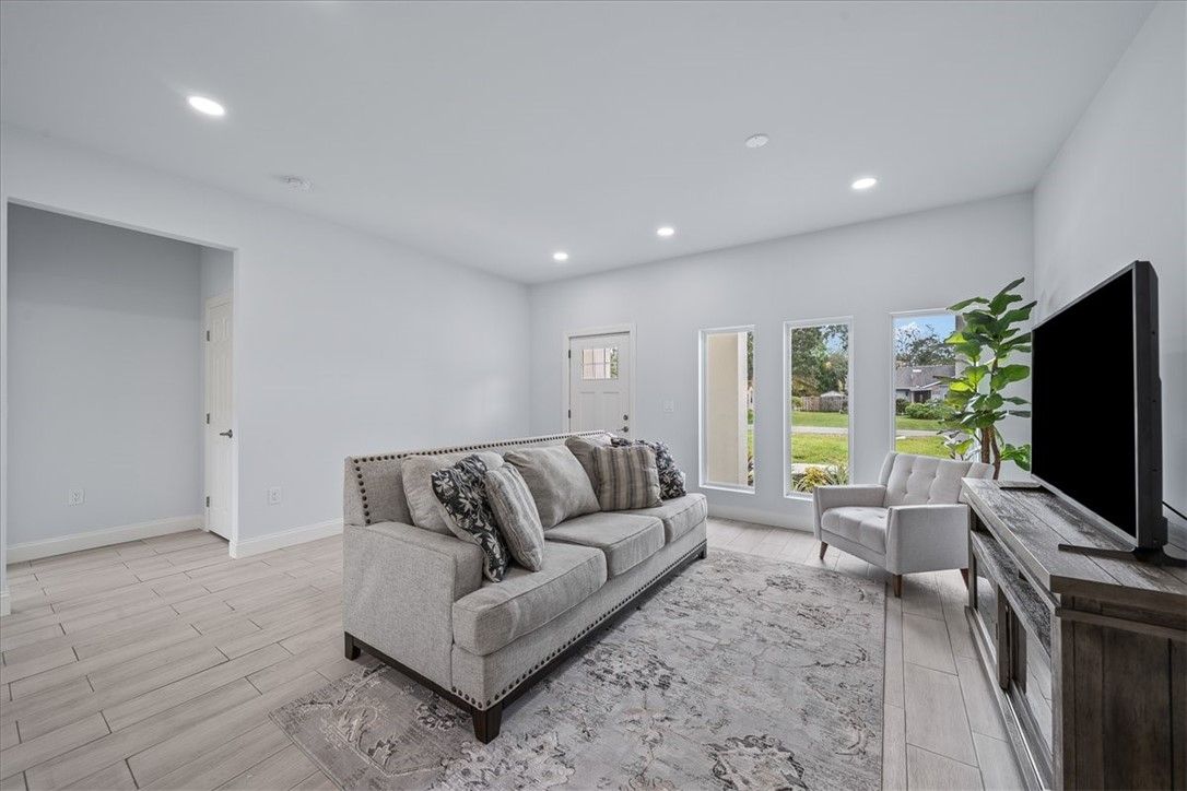 Interior, Living room, Recessed Lighting, Wood Texture Flooring
