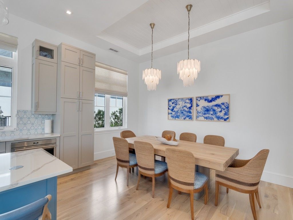 Chandelier, Dining room, Interior, Pendant Lights, Recessed Lighting, Wood Texture Flooring