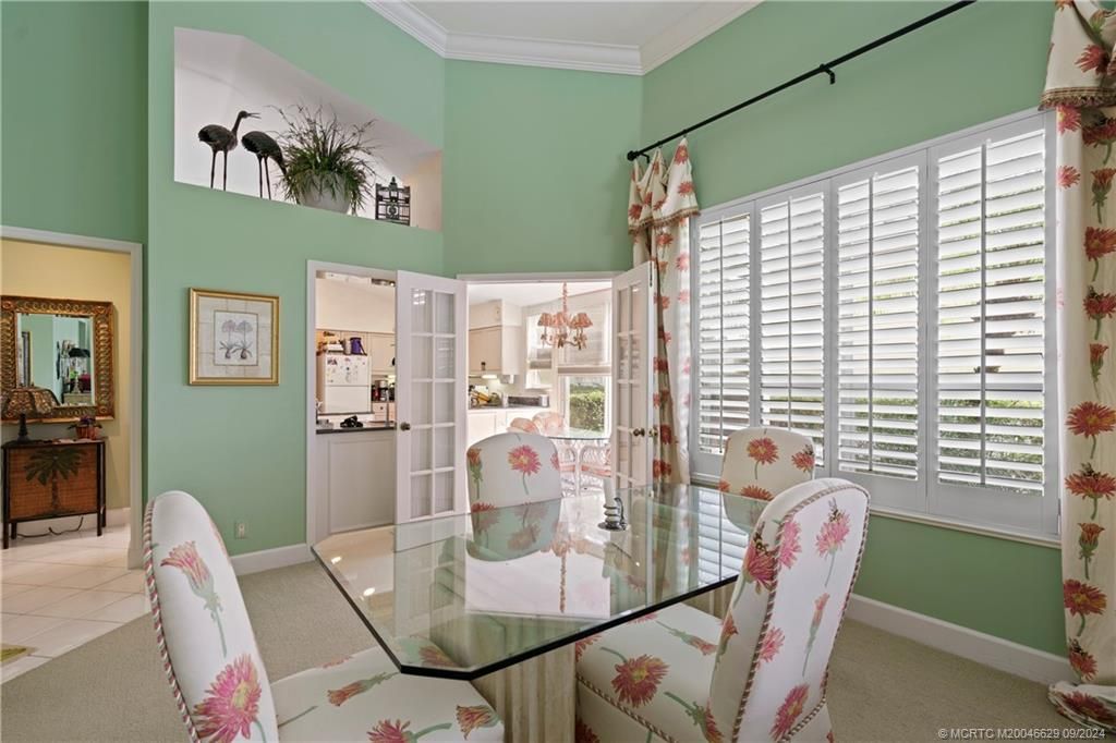 Dining room, Interior