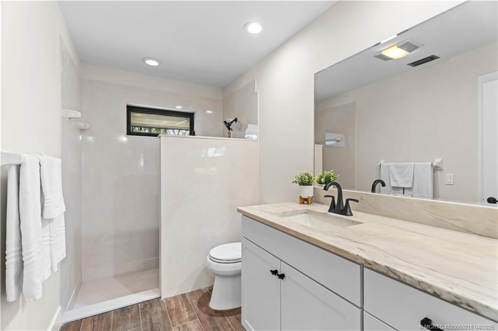 Bathroom, Interior, Recessed Lighting, Wood Texture Flooring