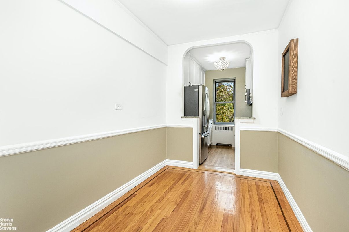 Chandelier, Interior, Wood Texture Flooring