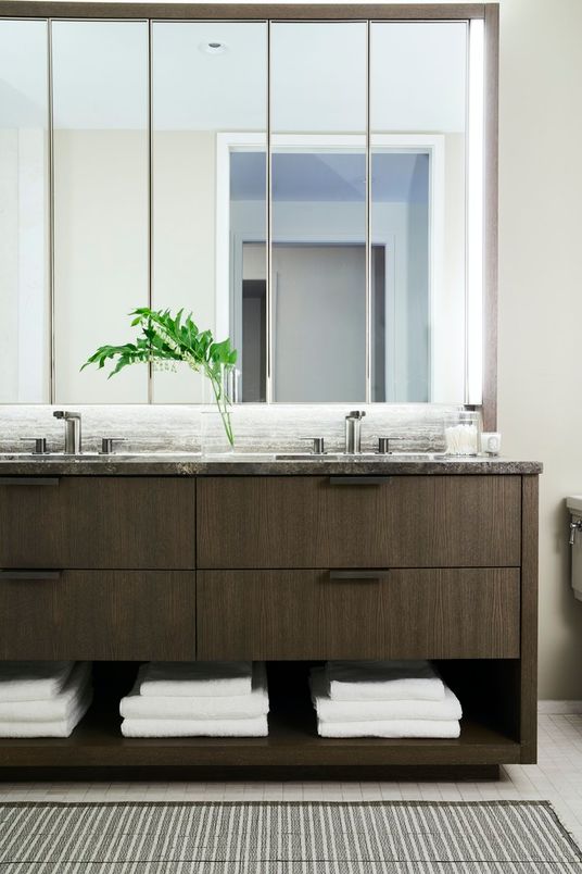 Bathroom, Dual Sink Vanities, Interior