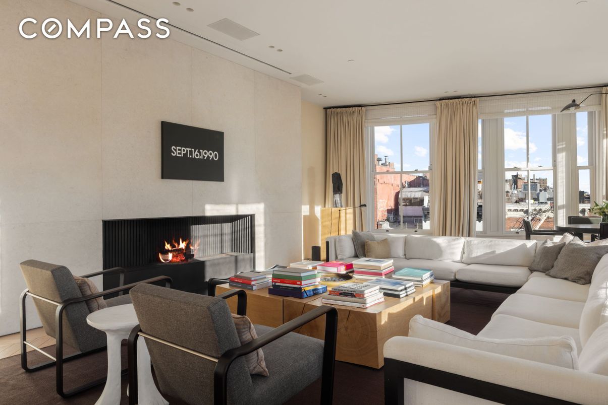 Fireplace, Interior, Living room, Recessed Lighting