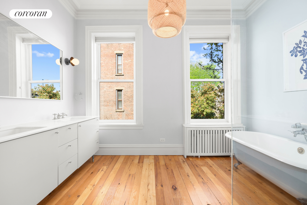 Bathroom, Free Standing Baths, Interior, Pendant Lights, Wood Texture Flooring