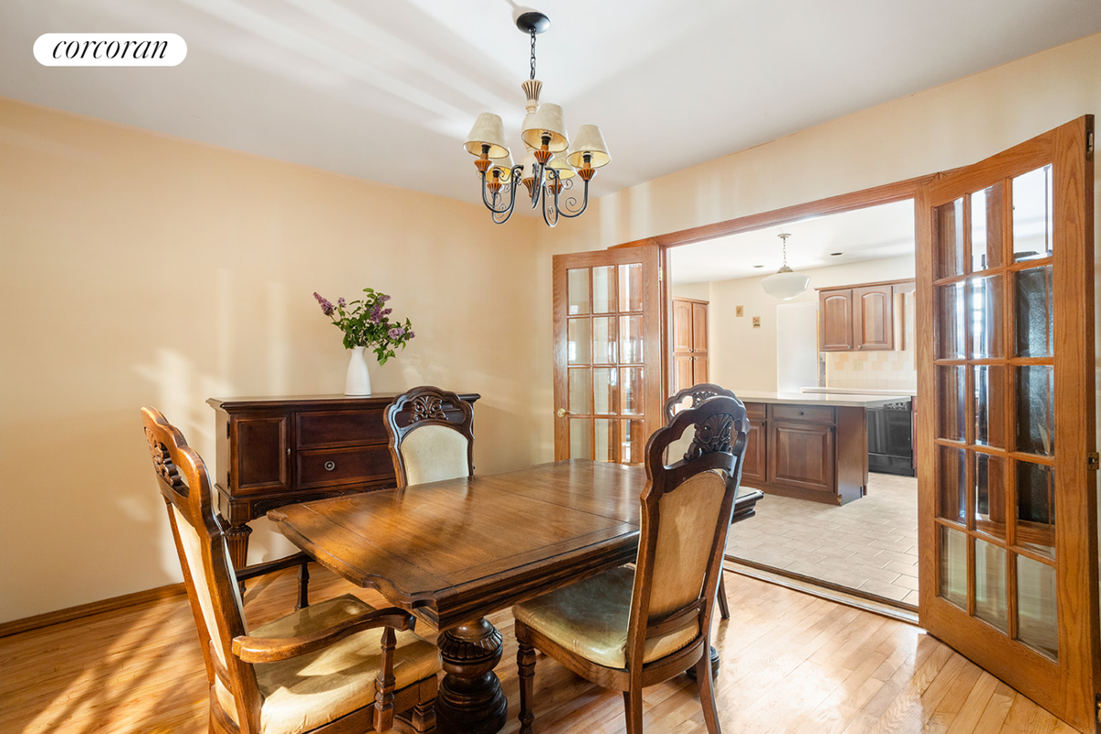 Chandelier, Dining room, Interior, Kitchen, Wood Texture Flooring