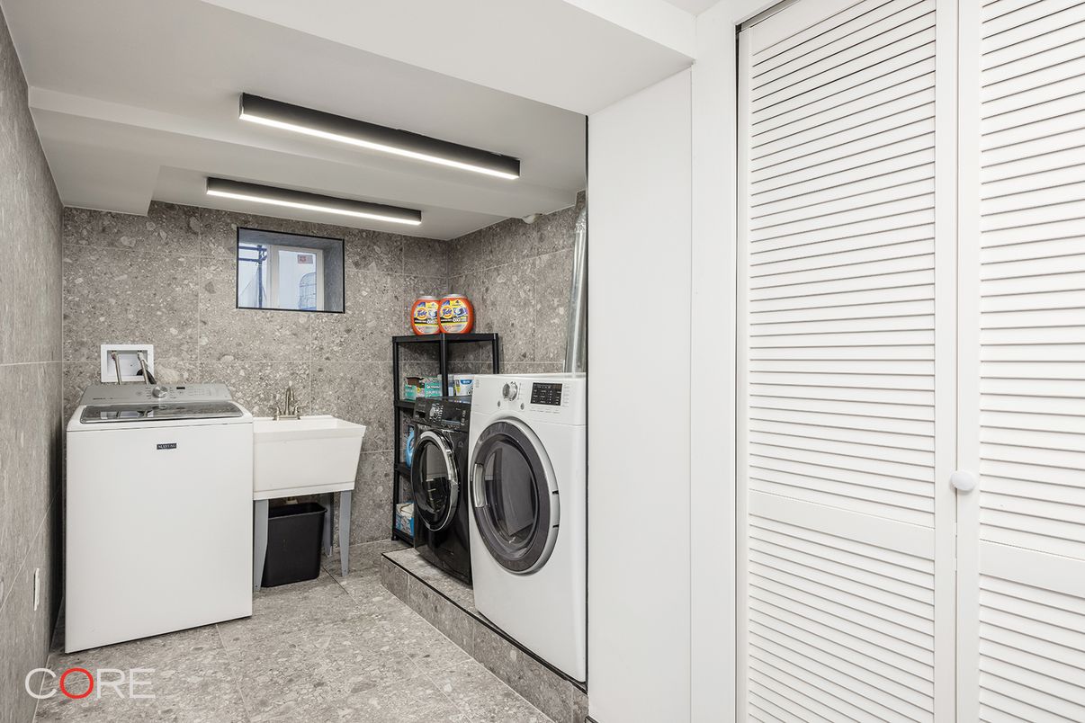 Interior, Utility Closets, Washer
