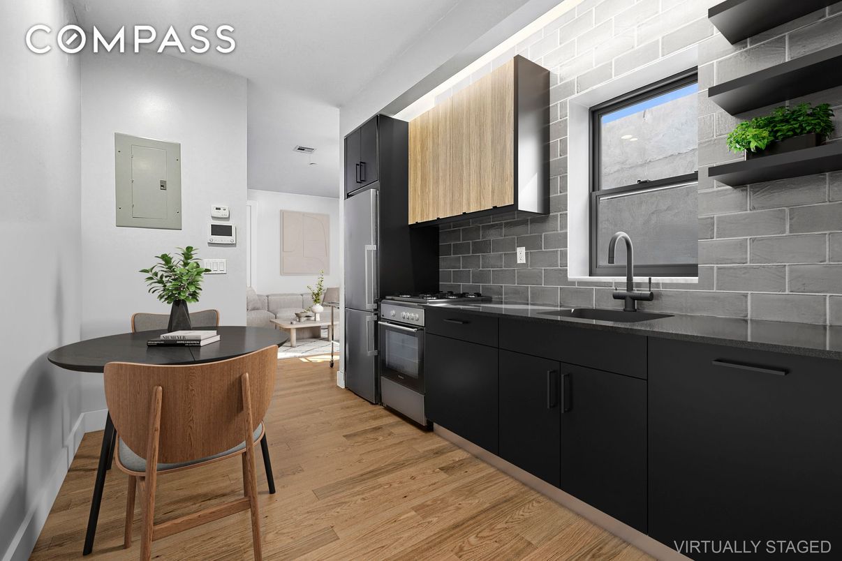 Dining room, Interior, Kitchen, Stainless Steel Appliances, Wood Texture Flooring