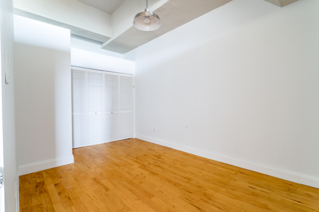 Empty room, Interior, Pendant Lights, Wood Texture Flooring