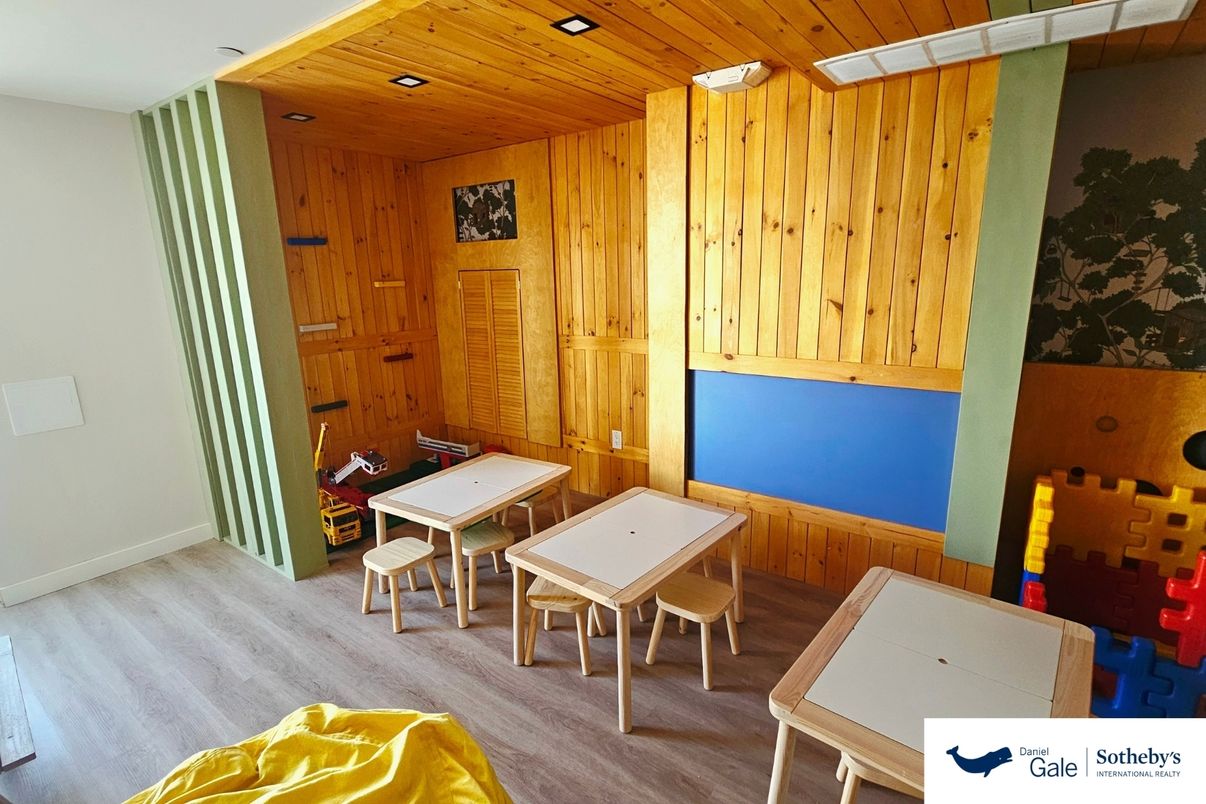 Interior, Recessed Lighting, Wooden Ceilings, Wood Texture Flooring, Wooden Walls