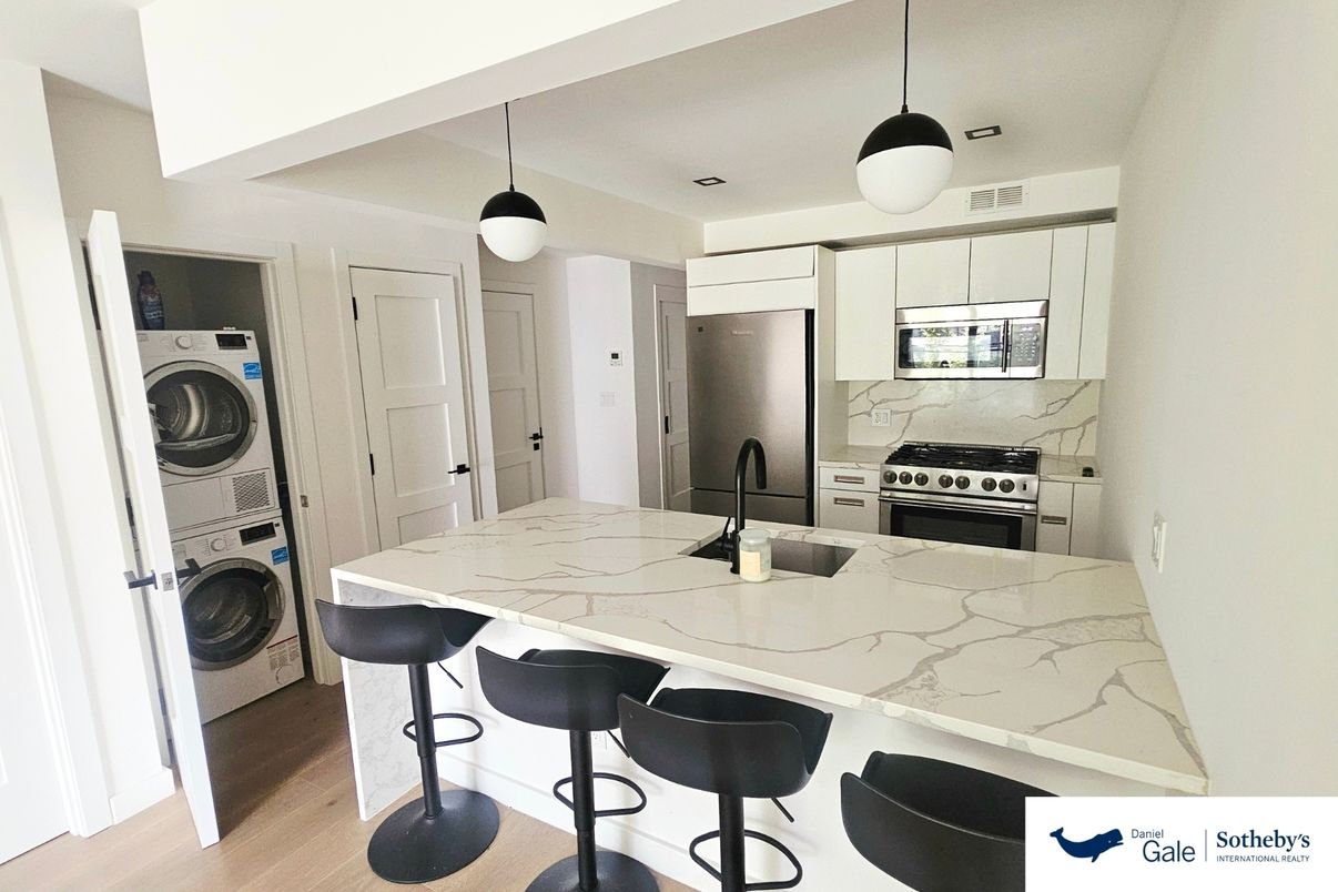 Interior, Kitchen, Pendant Lights, Stainless Steel Appliances, Washer, Wood Texture Flooring