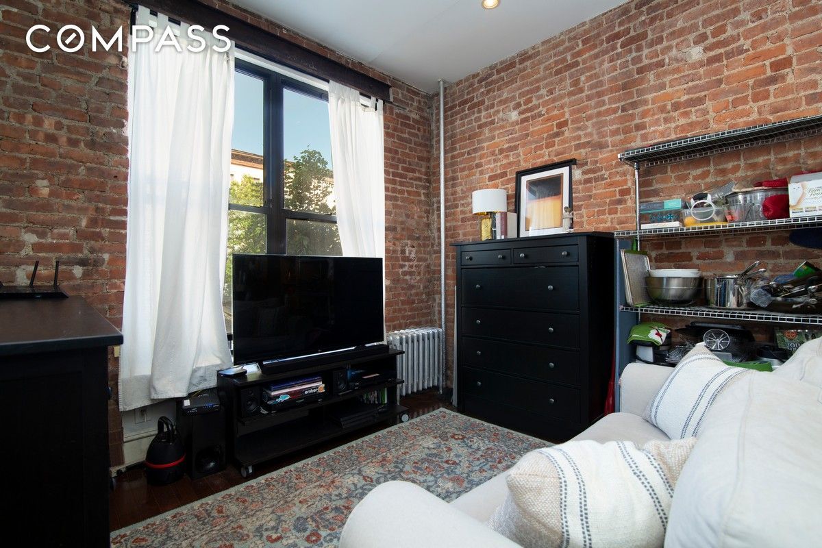 Interior, Living room, Recessed Lighting, Stone Walls