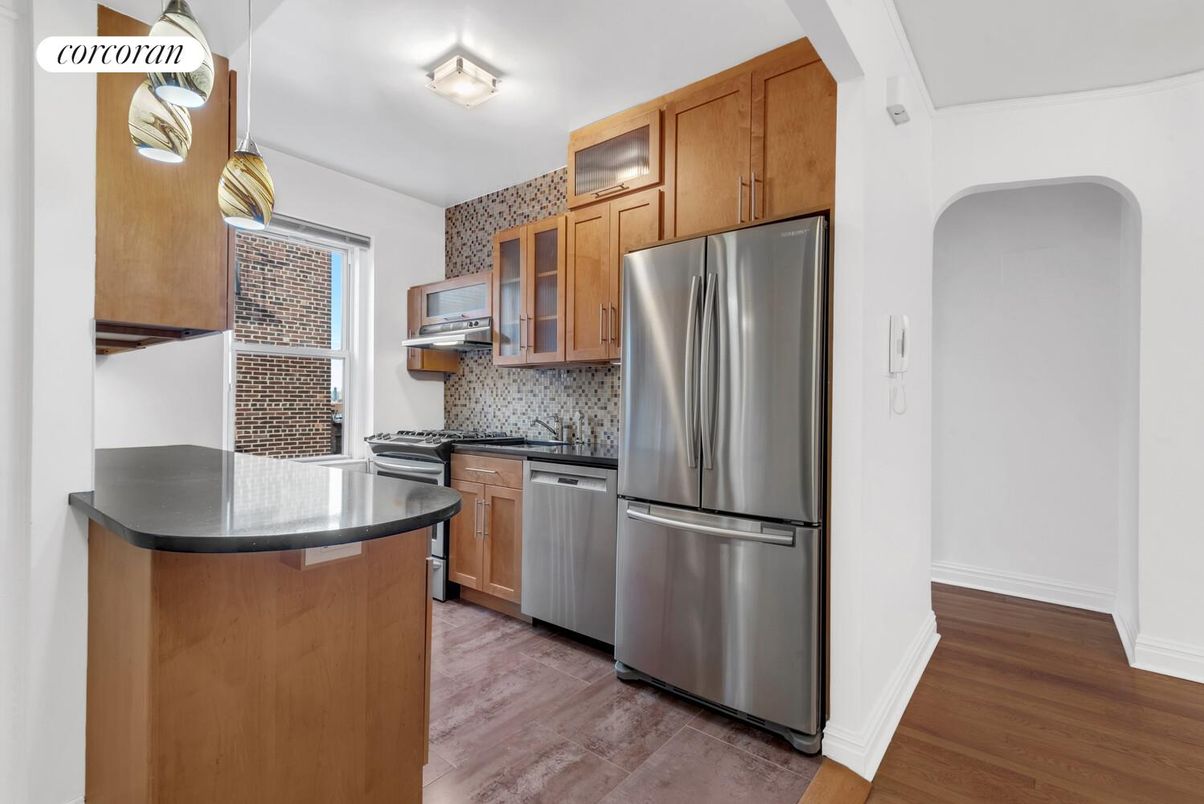 Interior, Kitchen, Stainless Steel Appliances, Wood Texture Flooring