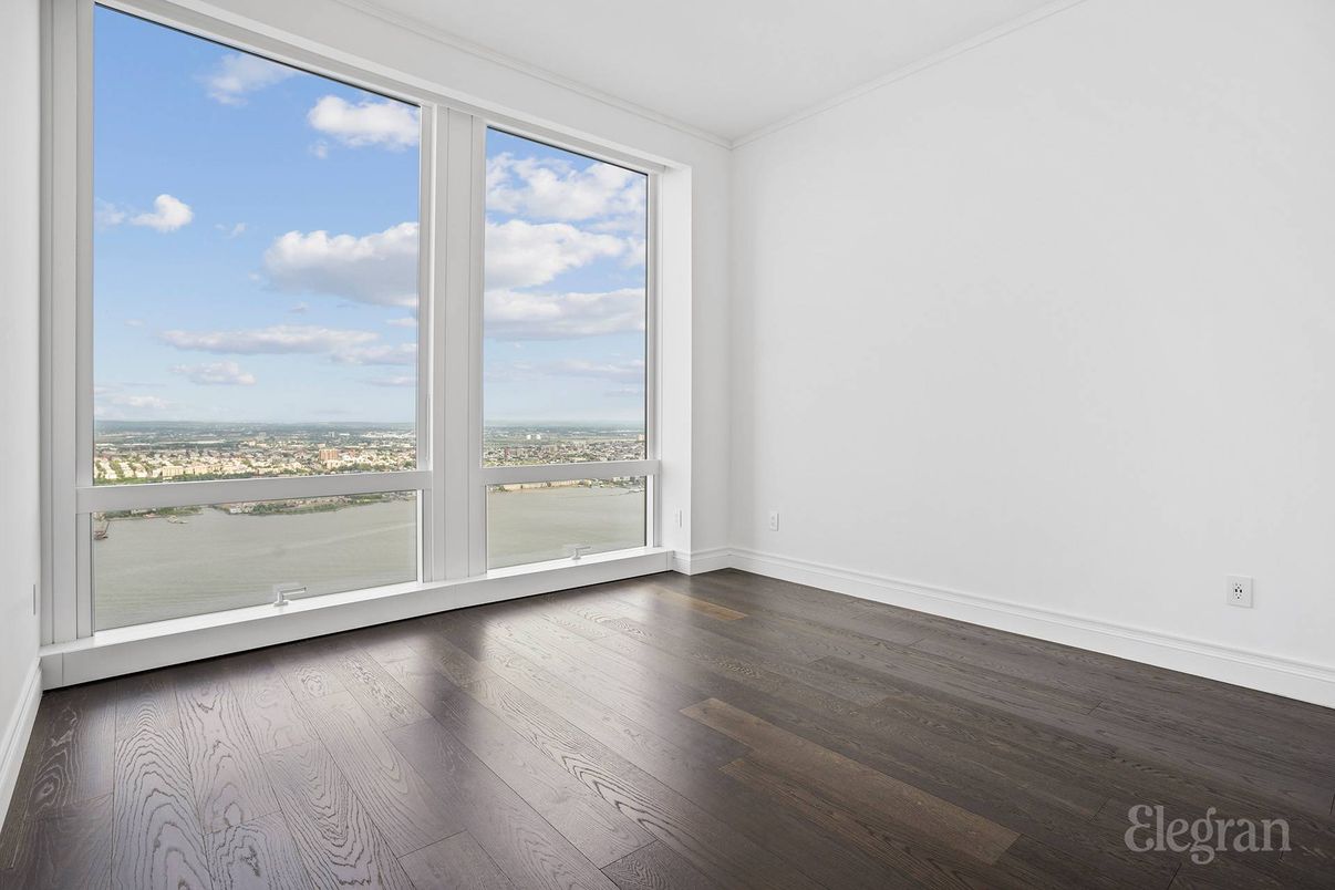 Empty room, Interior, Water, Wood Texture Flooring