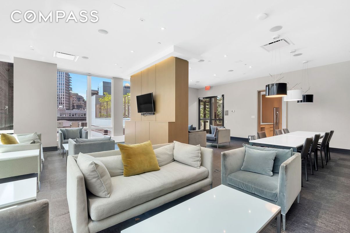 Dining room, Interior, Living room, Pendant Lights, Recessed Lighting