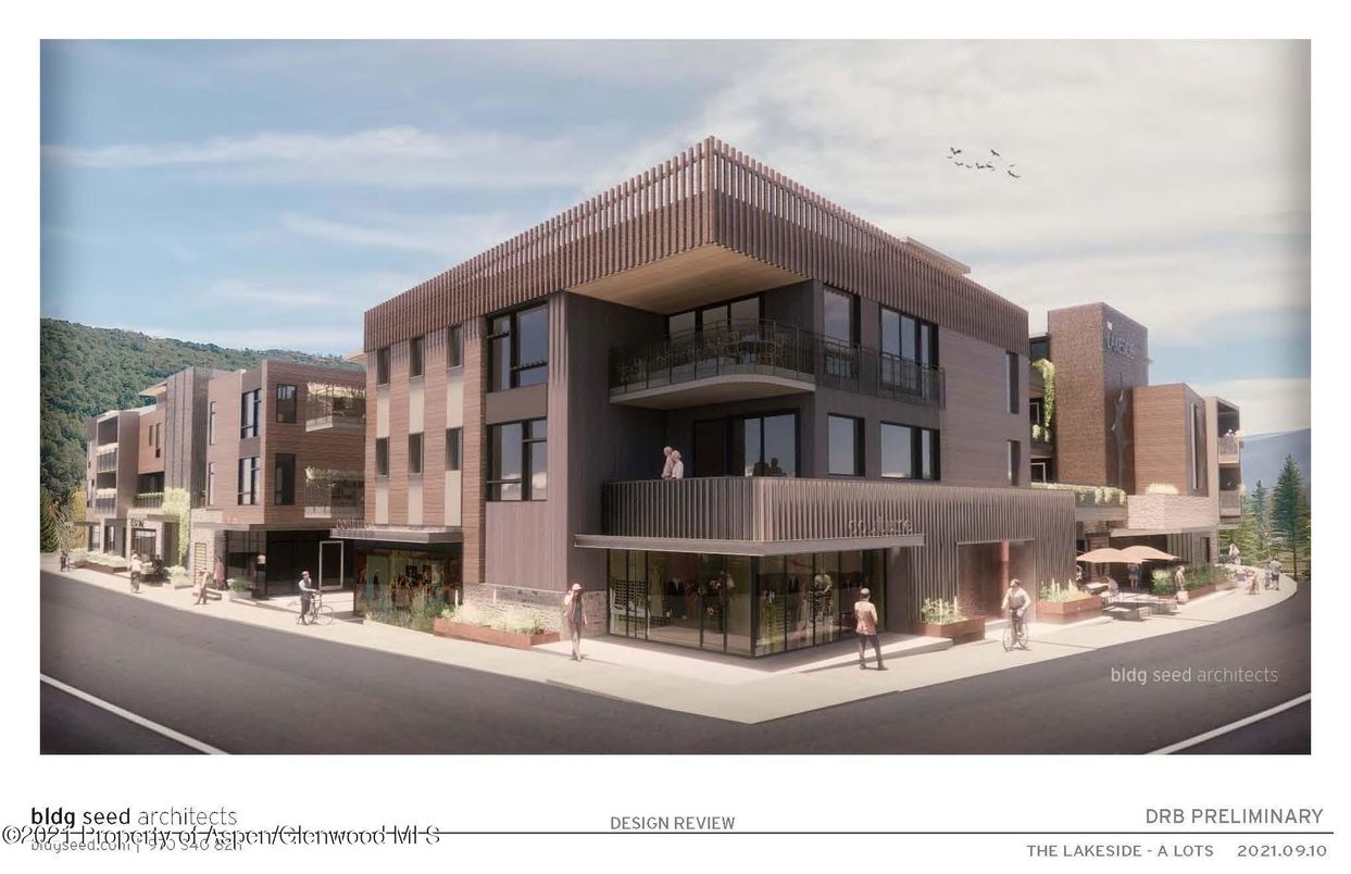 Exterior, Facade, Modern