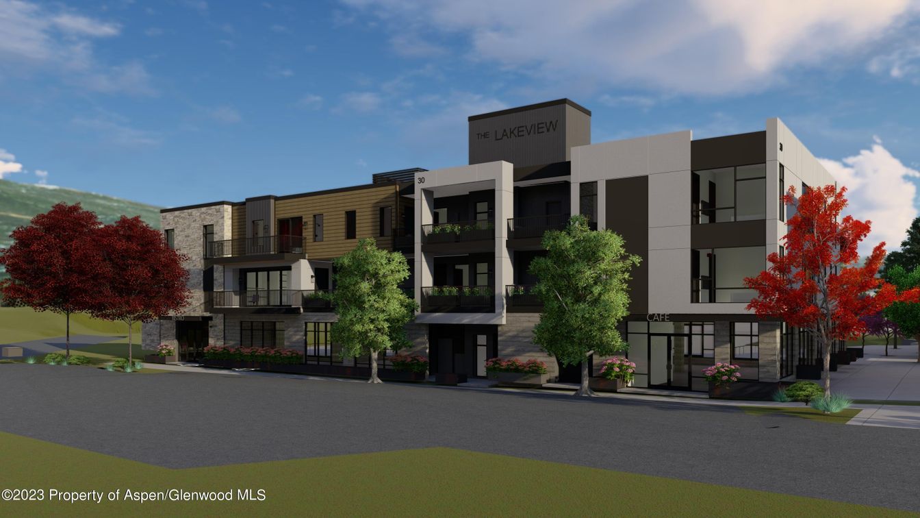 Exterior, Facade, Modern