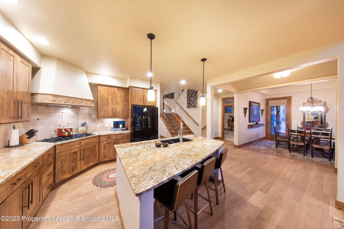 Dining room, Interior, Kitchen, Pendant Lights, Recessed Lighting, Wood Texture Flooring